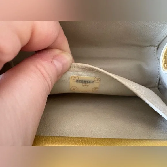 🔥100% Authentic Chanel Classic Clutch with Tassel Quilted Gold Lambskin Leather🔥 - Picture 13 of 15